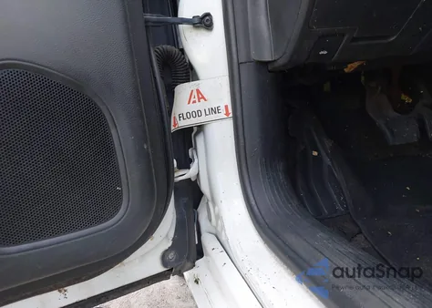 2015 Chrysler 200 S из США, поврежденный, VIN 1C3CCCBB8FN715368